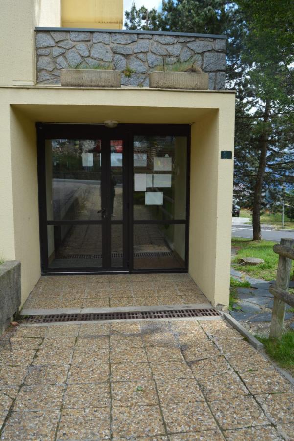 Studio Marmotte Font-Romeu 4 Personnes Avec Balcon Residence Val Soleil Entierement Renove En Juin 2021 Place De Parking & Wifi Gratuit , Draps & Serviettes De Toilettes Non Inclus, Sabanas Y Toallas No Incluidos Kültér fotó