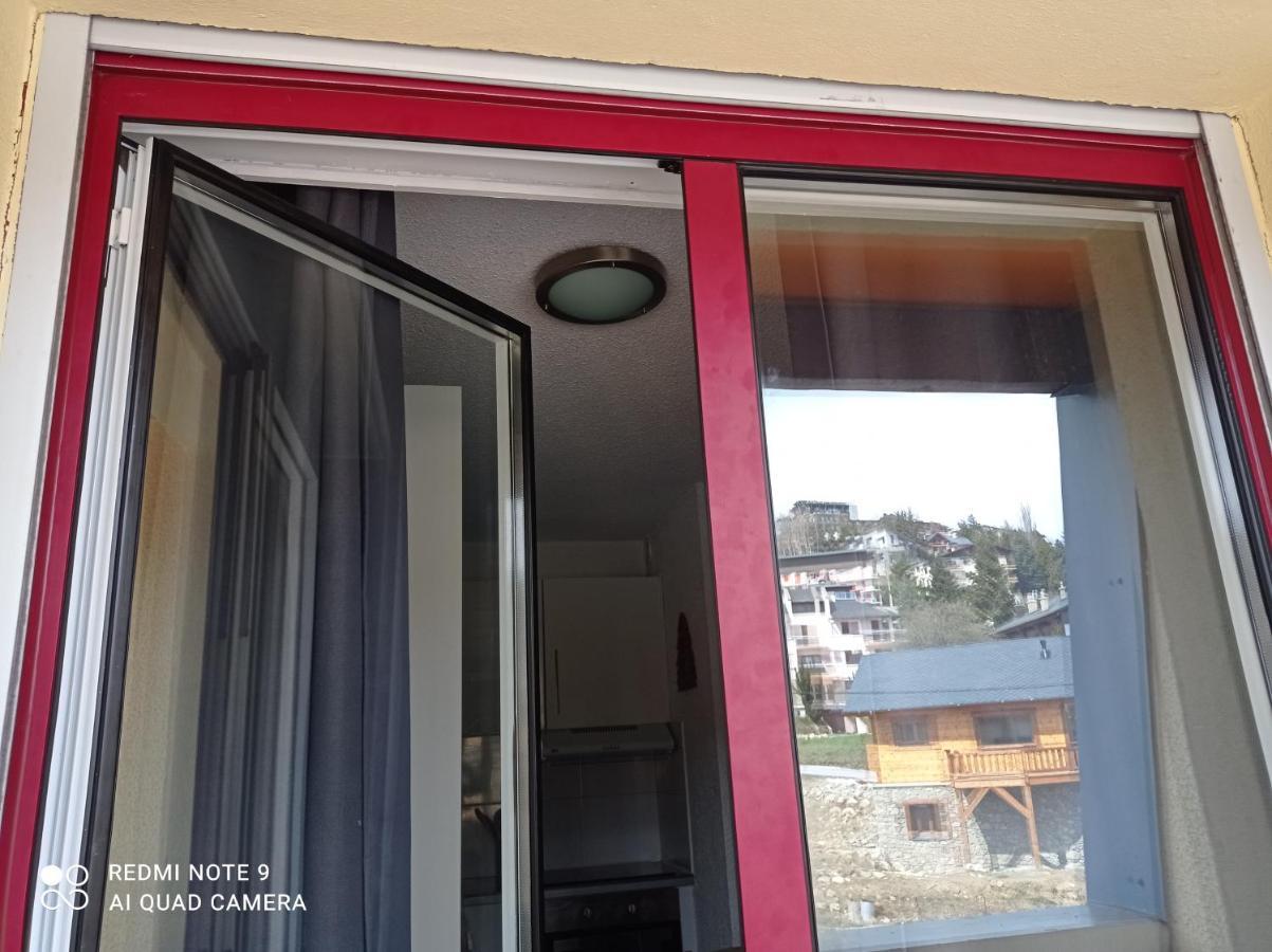 Studio Marmotte Font-Romeu 4 Personnes Avec Balcon Residence Val Soleil Entierement Renove En Juin 2021 Place De Parking & Wifi Gratuit , Draps & Serviettes De Toilettes Non Inclus, Sabanas Y Toallas No Incluidos Kültér fotó